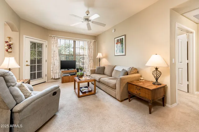 $180,000 | 14950 West Mountain View Boulevard, Unit 5306, Surprise, AZ 85374