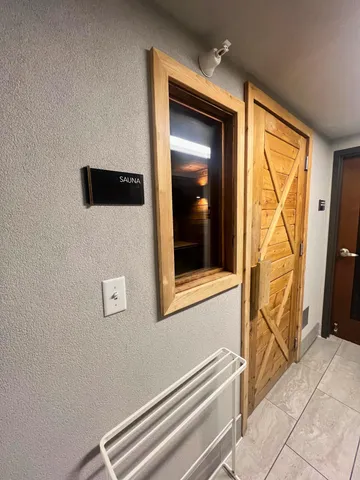 $1,400 | 433 South 7th Street, Unit 1912, Minneapolis, MN 55415