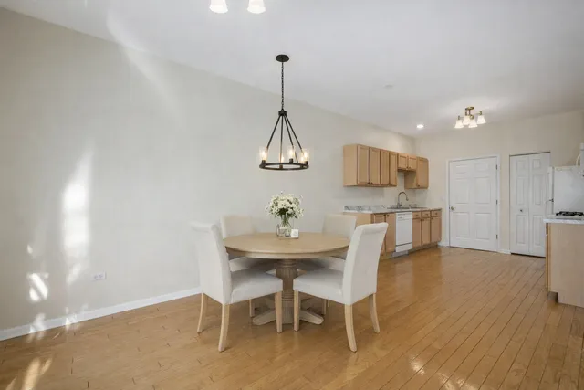 $298,800 | 21344 West Juniper Lane, Plainfield, IL 60544