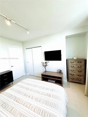 $3,200 | 1861 Northwest S River Drive, Unit 2609, Miami, FL 33125
