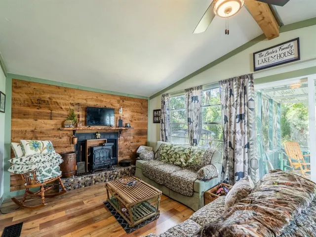 $253,500 | 24855 Northeast 135th Street, Salt Springs, FL 32134