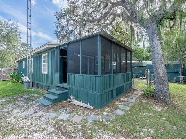 $253,500 | 24855 Northeast 135th Street, Salt Springs, FL 32134