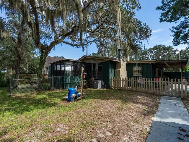 $253,500 | 24855 Northeast 135th Street, Salt Springs, FL 32134