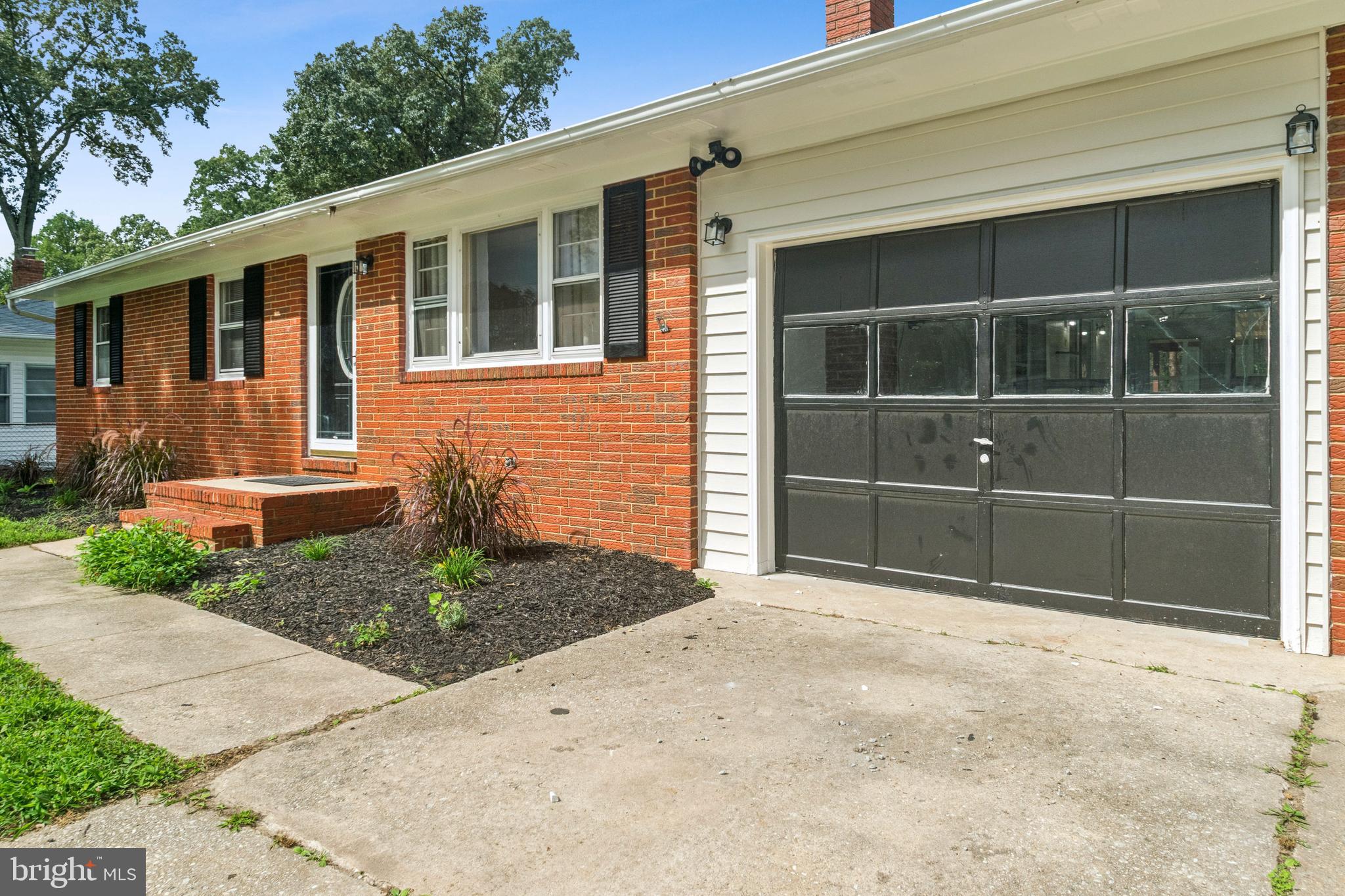 32 Carroll Road Pasadena, MD 21122 - Photo 4 of 42