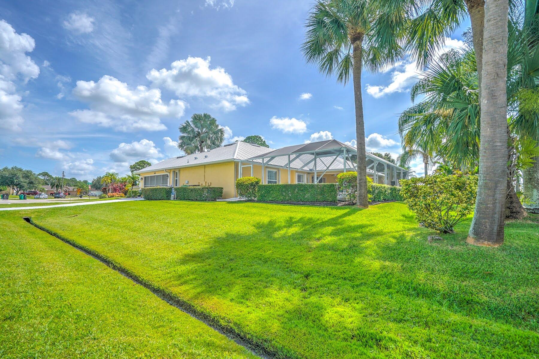 1829 Southwest Hickock Terrace Port St. Lucie, FL 34953 - Photo 11 of 62 Large Corner Lot