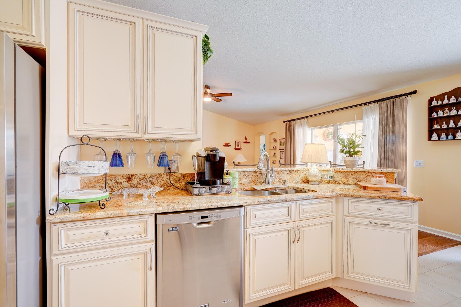 1829 Southwest Hickock Terrace Port St. Lucie, FL 34953 - Photo 27 of 62 Kitchen