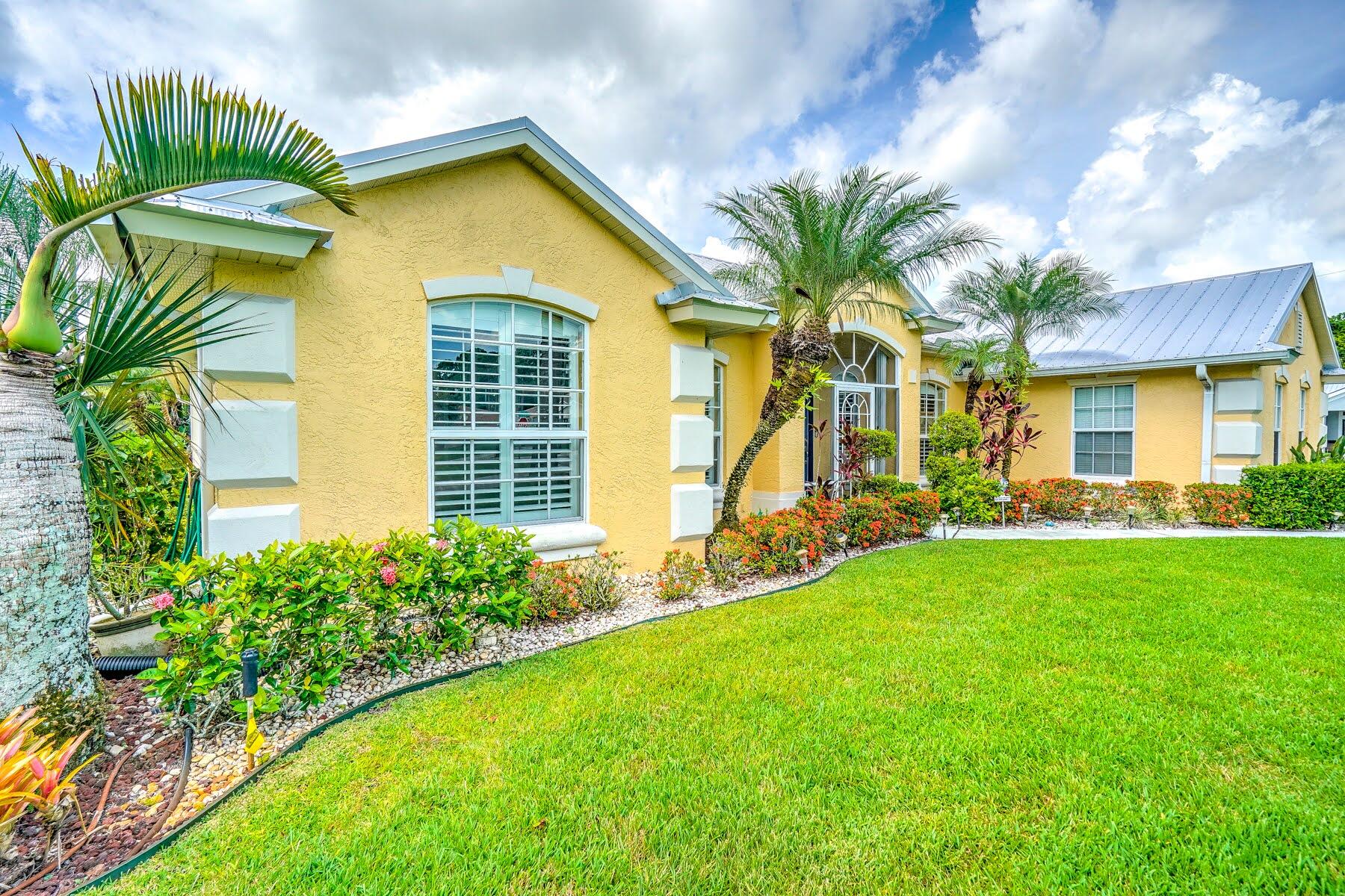 1829 Southwest Hickock Terrace Port St. Lucie, FL 34953 - Photo 5 of 62 Exterior Front