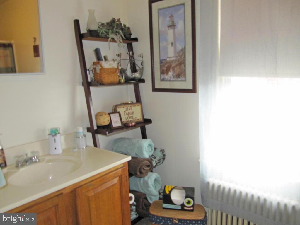 409 Main Street Denver, PA 17517 - Photo 5 of 12 Gallery Image 5