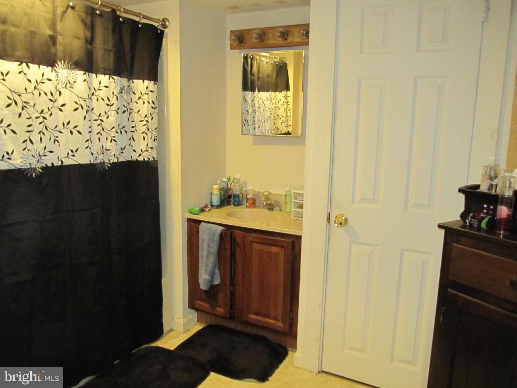 409 Main Street Denver, PA 17517 - Photo 6 of 12 Gallery Image 6