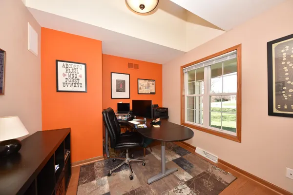 $575,000 | 550 Hunter Crossing South, Slinger, WI 53086