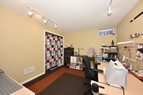 $575,000 | 550 Hunter Crossing South, Slinger, WI 53086