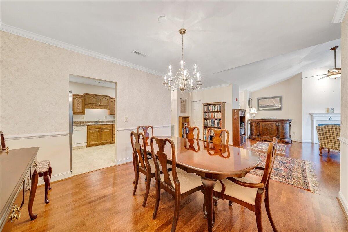 4444 Pheasant Ridge Road, Unit 405 Roanoke, VA 24014 - Photo 26 of 77 26-MIB05888