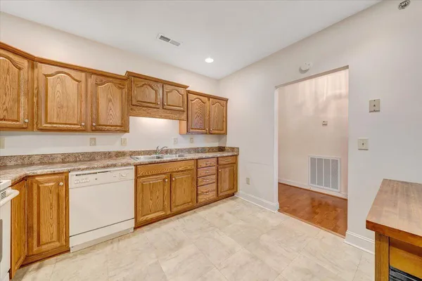 $320,000 | 4444 Pheasant Ridge Road, Unit 405, Roanoke, VA 24014