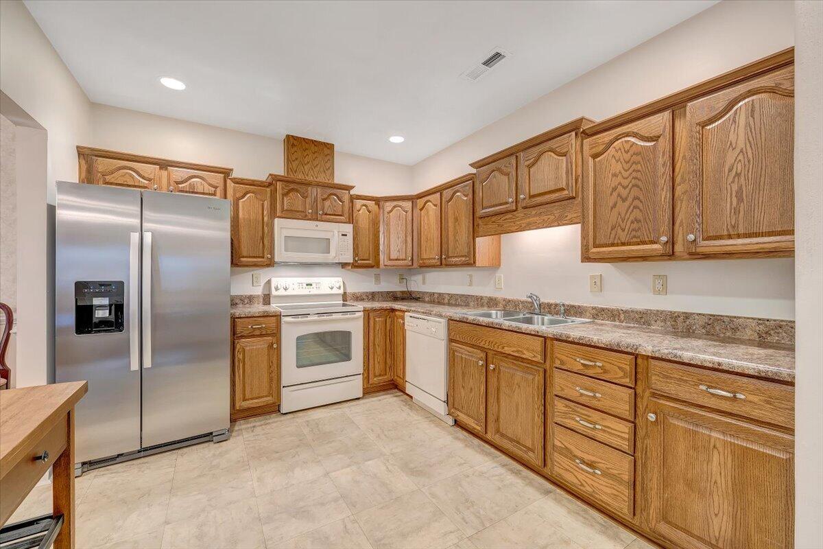 4444 Pheasant Ridge Road, Unit 405 Roanoke, VA 24014 - Photo 29 of 77 29-MIB05912