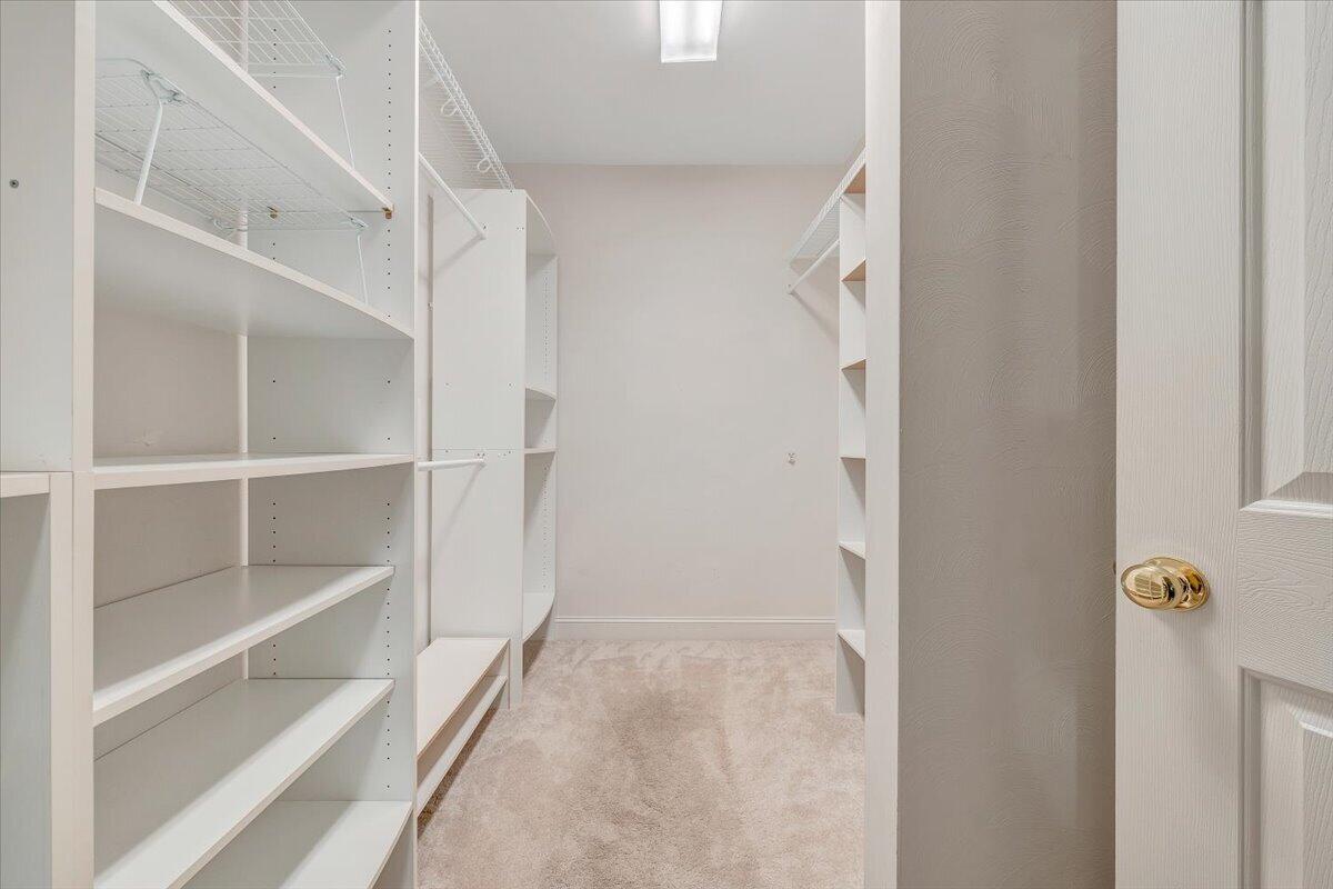 4444 Pheasant Ridge Road, Unit 405 Roanoke, VA 24014 - Photo 40 of 77 40-MIB05990