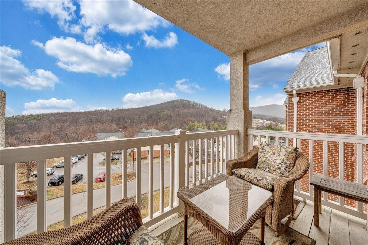 4444 Pheasant Ridge Road, Unit 405 Roanoke, VA 24014 - Photo 43 of 77 43-MIB06023