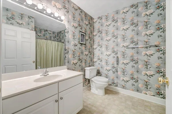 $320,000 | 4444 Pheasant Ridge Road, Unit 405, Roanoke, VA 24014