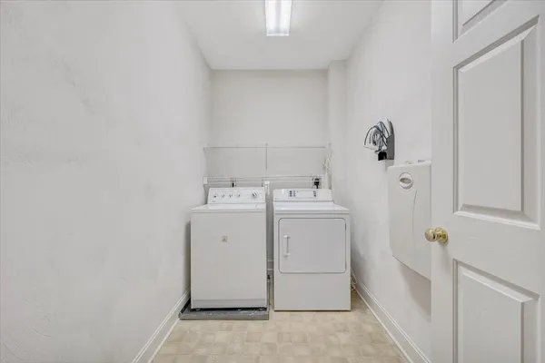 $320,000 | 4444 Pheasant Ridge Road, Unit 405, Roanoke, VA 24014