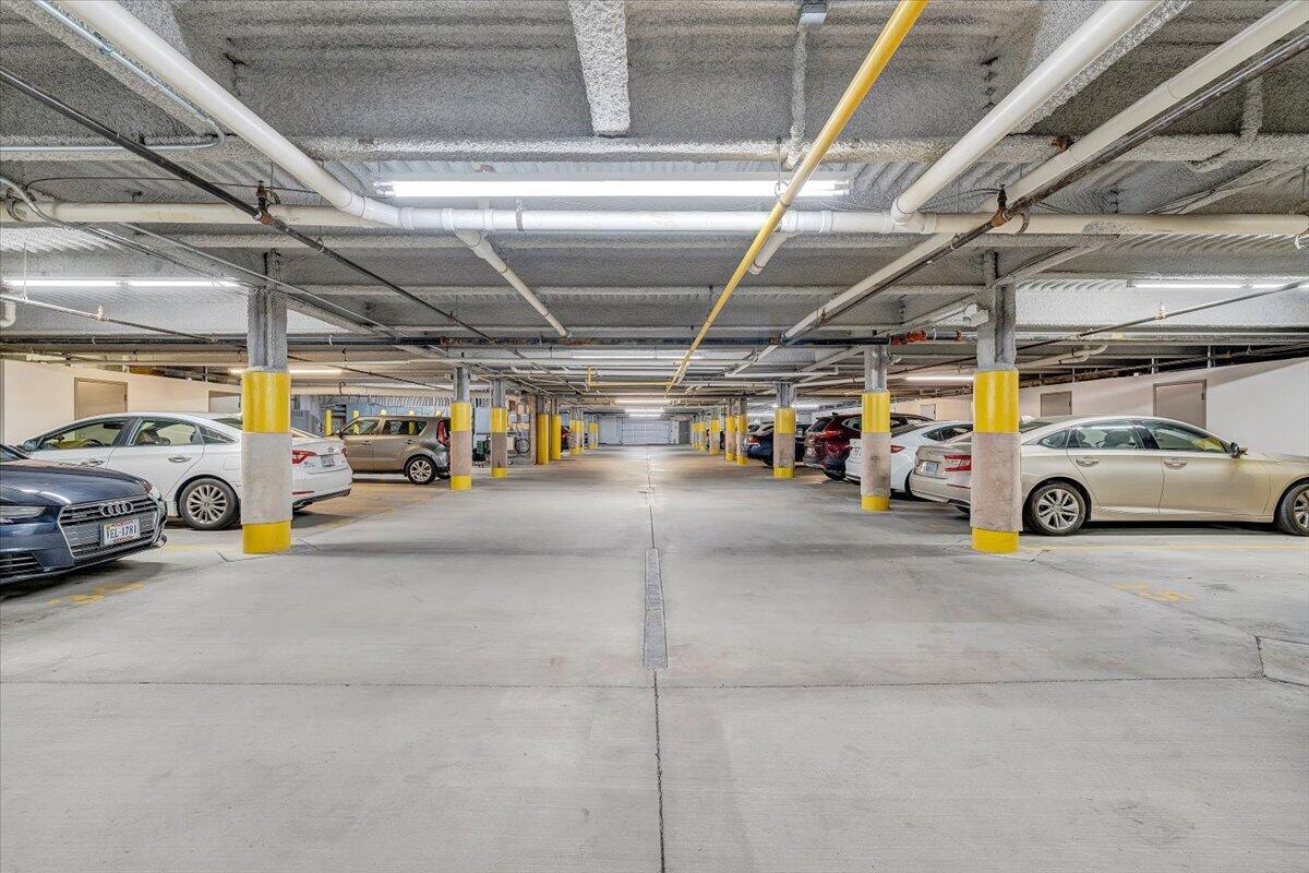 4444 Pheasant Ridge Road, Unit 405 Roanoke, VA 24014 - Photo 57 of 77 57-MIB06038