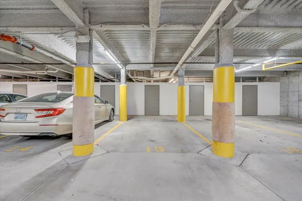 $320,000 | 4444 Pheasant Ridge Road, Unit 405, Roanoke, VA 24014