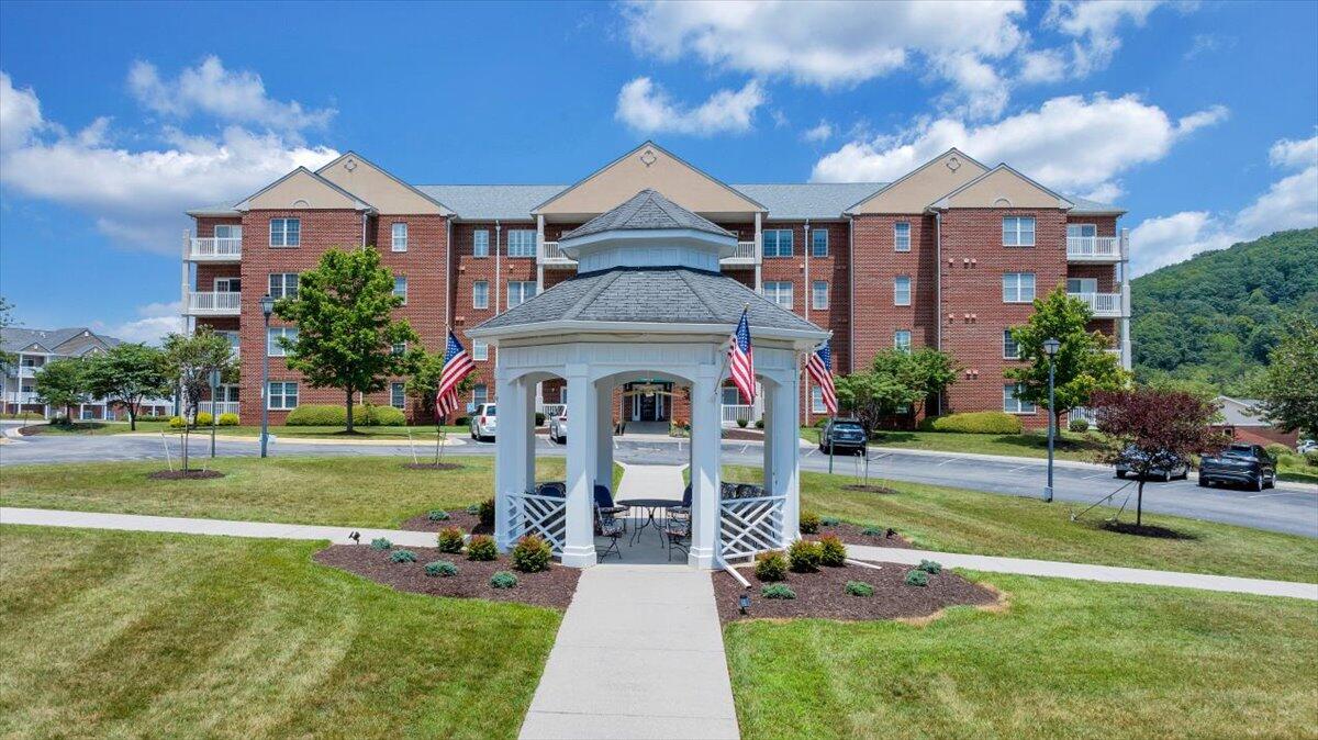 4444 Pheasant Ridge Road, Unit 405 Roanoke, VA 24014 - Photo 63 of 77 63-14-4444 Building 3