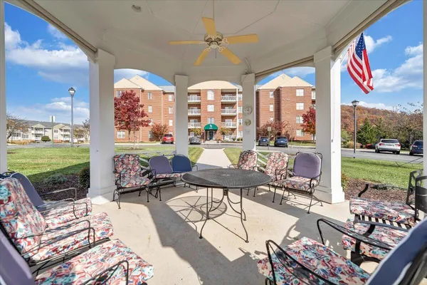 $320,000 | 4444 Pheasant Ridge Road, Unit 405, Roanoke, VA 24014