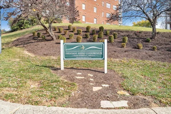 $320,000 | 4444 Pheasant Ridge Road, Unit 405, Roanoke, VA 24014