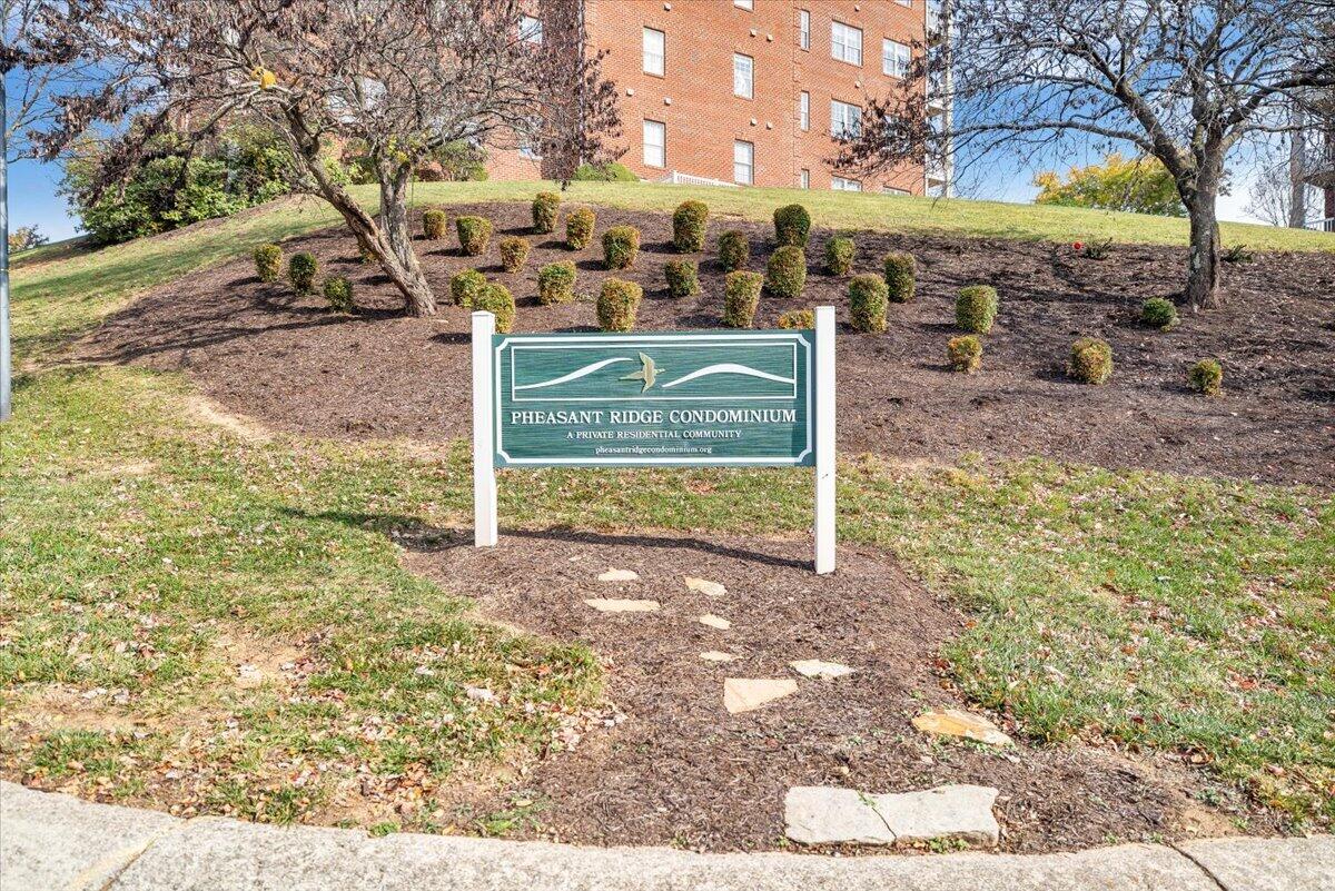 4444 Pheasant Ridge Road, Unit 405 Roanoke, VA 24014 - Photo 75 of 77 75-09-Sign