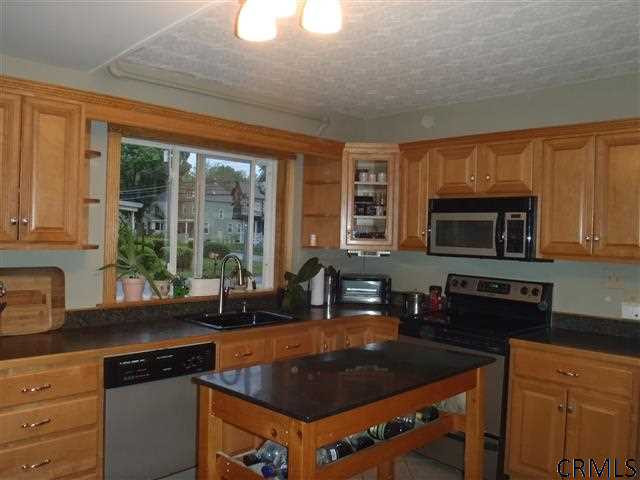 111 Vley Road Scotia, NY 12302 - Photo 2 of 22 Photo 2