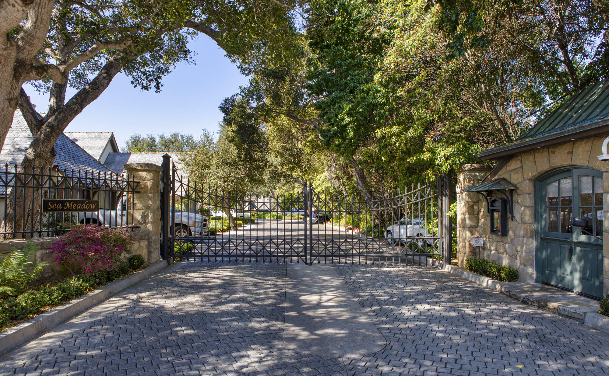 40 Hammond Drive Montecito, CA 93108 - Photo 2 of 34 1_40 Hammond_0013