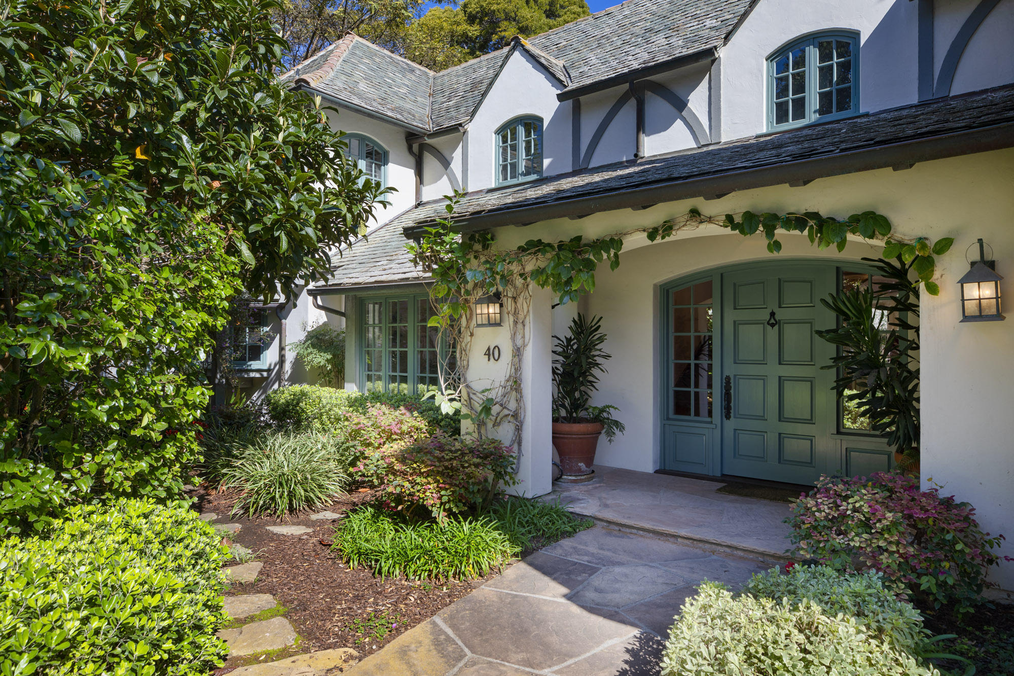 40 Hammond Drive Montecito, CA 93108 - Photo 4 of 34 3_40 Hammond_0003