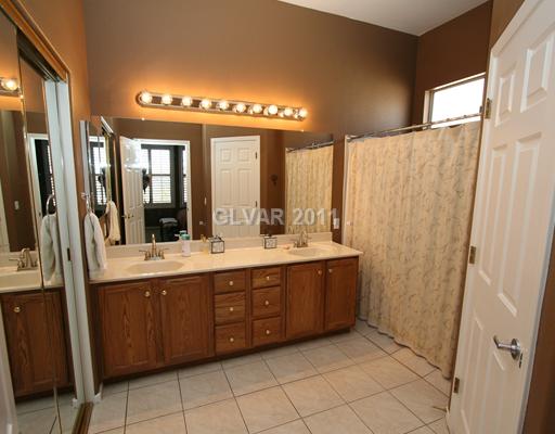 468 Edgefield Ridge Place Henderson, NV 89012 - Photo 8 of 10 Master Bath/Spa.