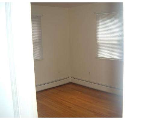 25 Oconnell Road Holyoke, MA 01040 - Photo 2 of 4 Gallery Image 2