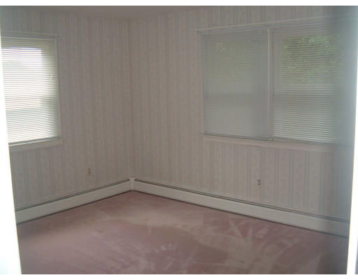25 Oconnell Road Holyoke, MA 01040 - Photo 3 of 4 Gallery Image 3