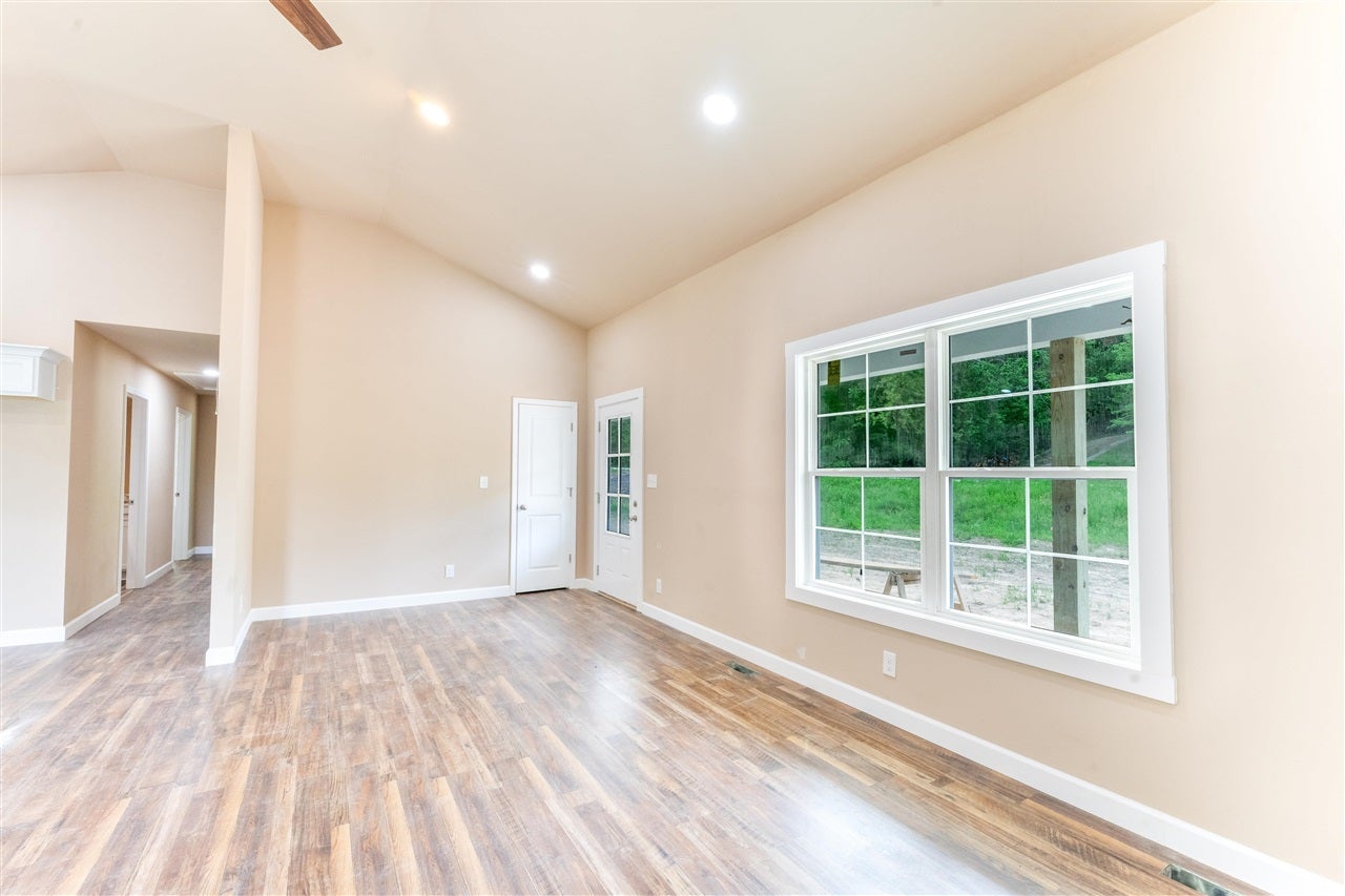 8792 Rochester Road Rochester, KY 42273 - Photo 9 of 41 Gallery Image 9