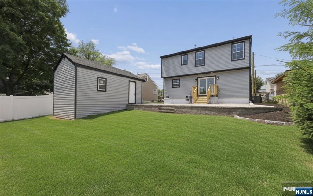 8 Annette Terrace Lodi, NJ 07644 - Photo 18 of 20