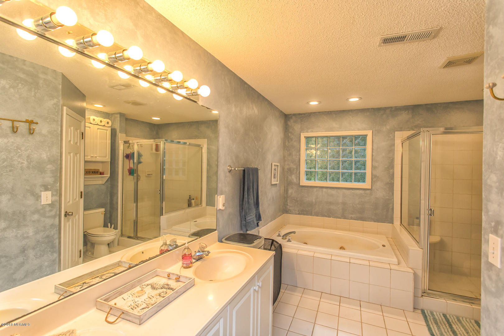 1305 Grove Point Road Wilmington, NC 28409 - Photo 16 of 35 a0020