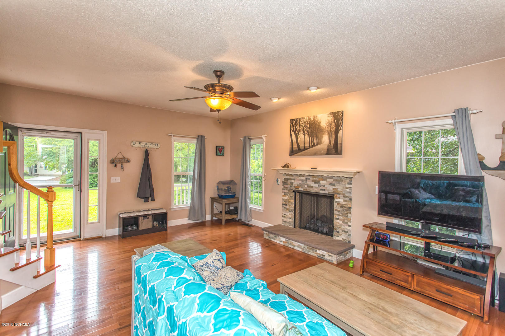 1305 Grove Point Road Wilmington, NC 28409 - Photo 3 of 35 a0033