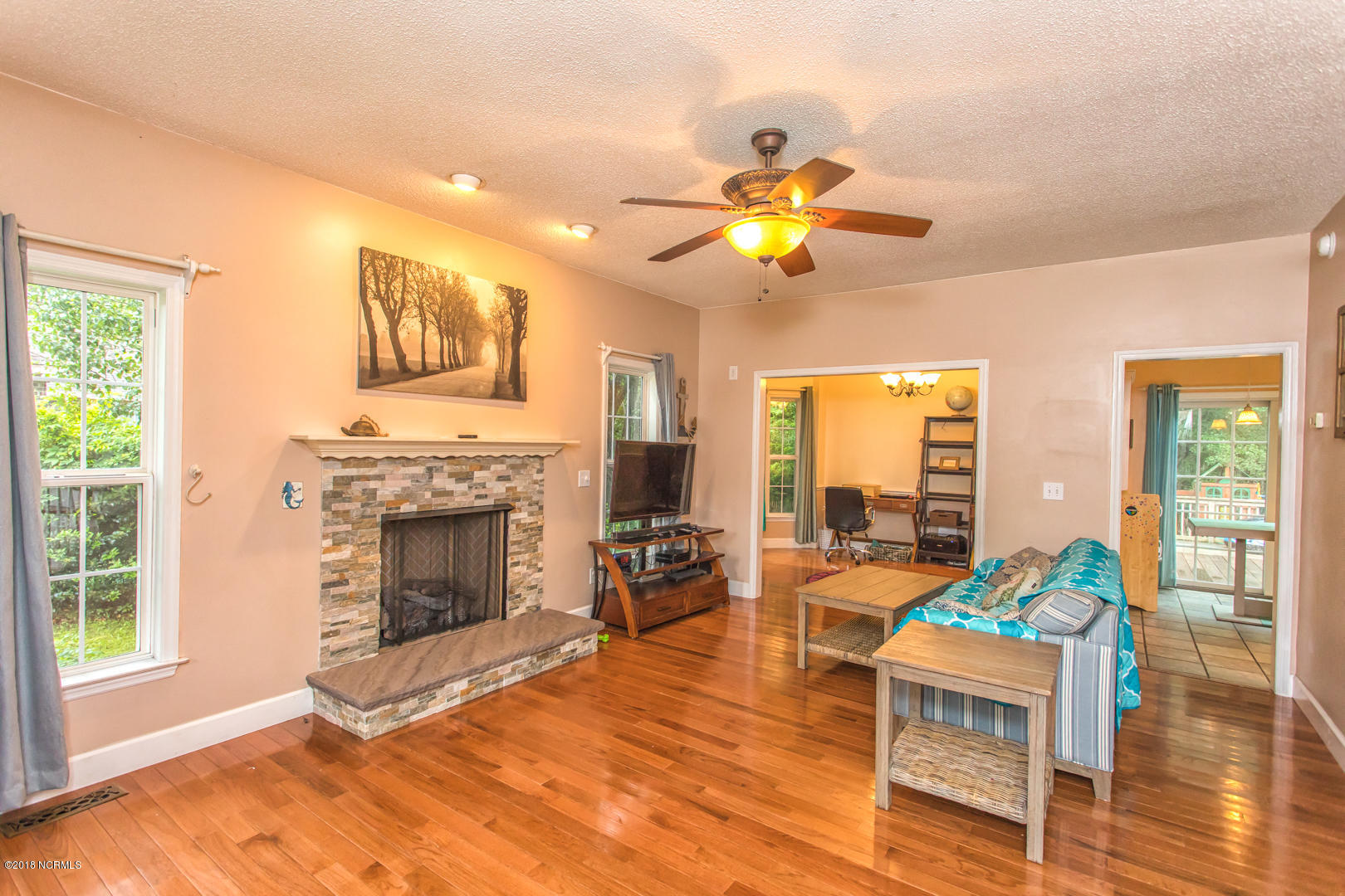 1305 Grove Point Road Wilmington, NC 28409 - Photo 4 of 35 a0035