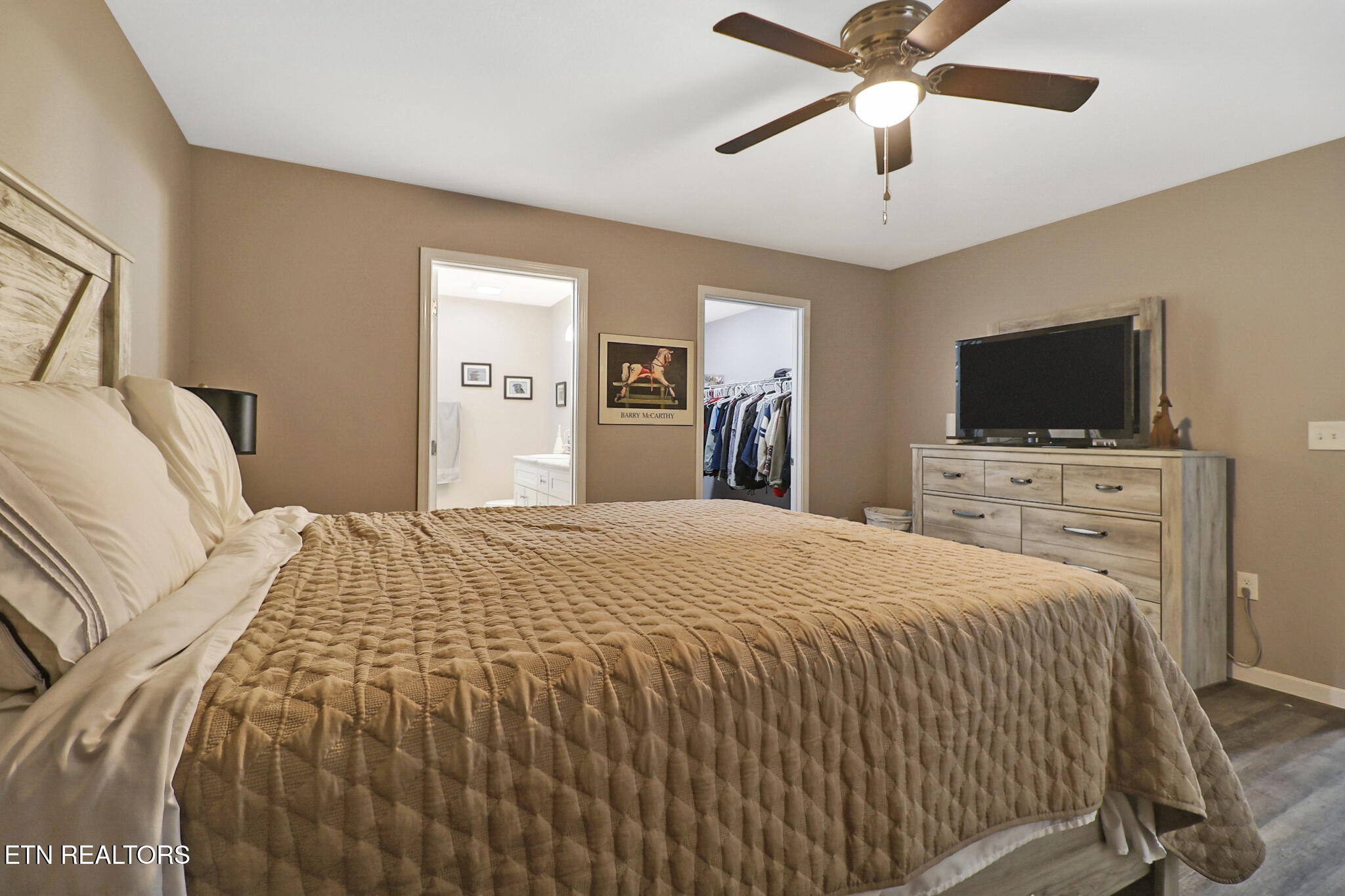 122 Jay Loop Jamestown, TN 38556 - Photo 13 of 29