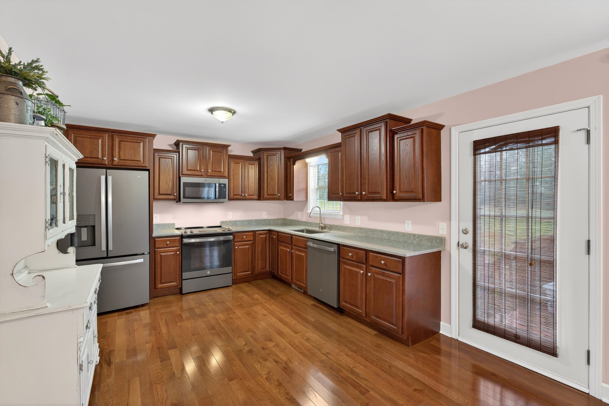 143 Gardner Road Gaffney, SC 29341 - Photo 14 of 37