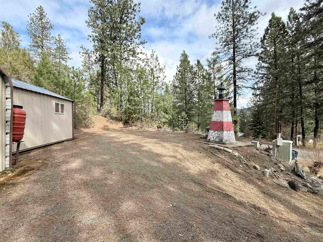 $98,900 | 42078 Porcupine Bay Road, Davenport, WA 99122