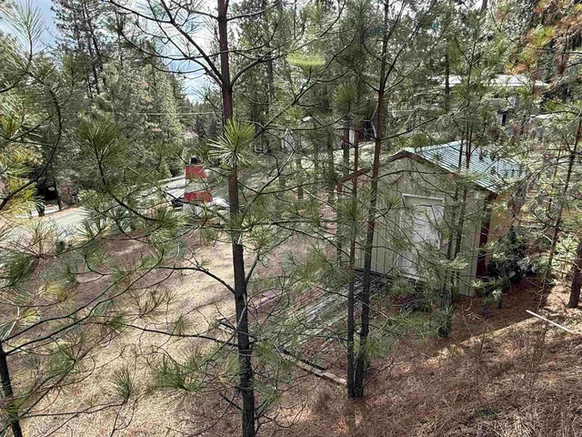 $98,900 | 42078 Porcupine Bay Road, Davenport, WA 99122