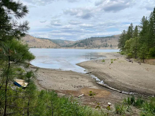 $98,900 | 42078 Porcupine Bay Road, Davenport, WA 99122