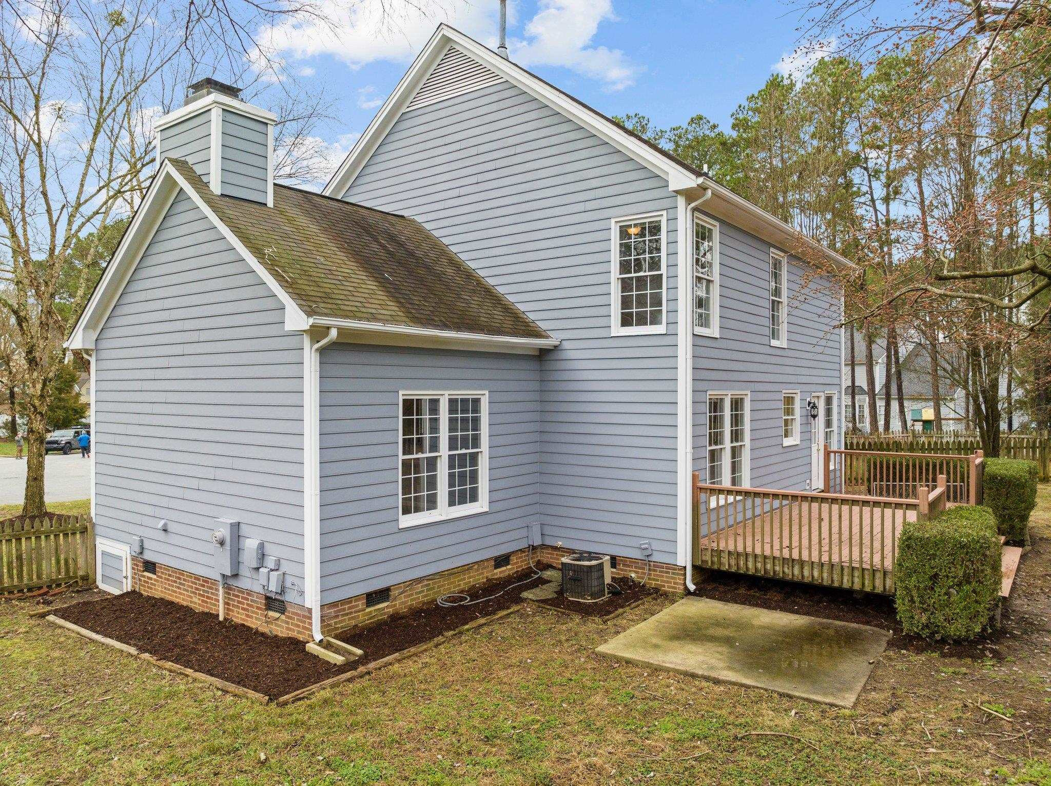 8821 Whitby Court Raleigh, NC 27615 - Photo 5 of 27 Exterior Back