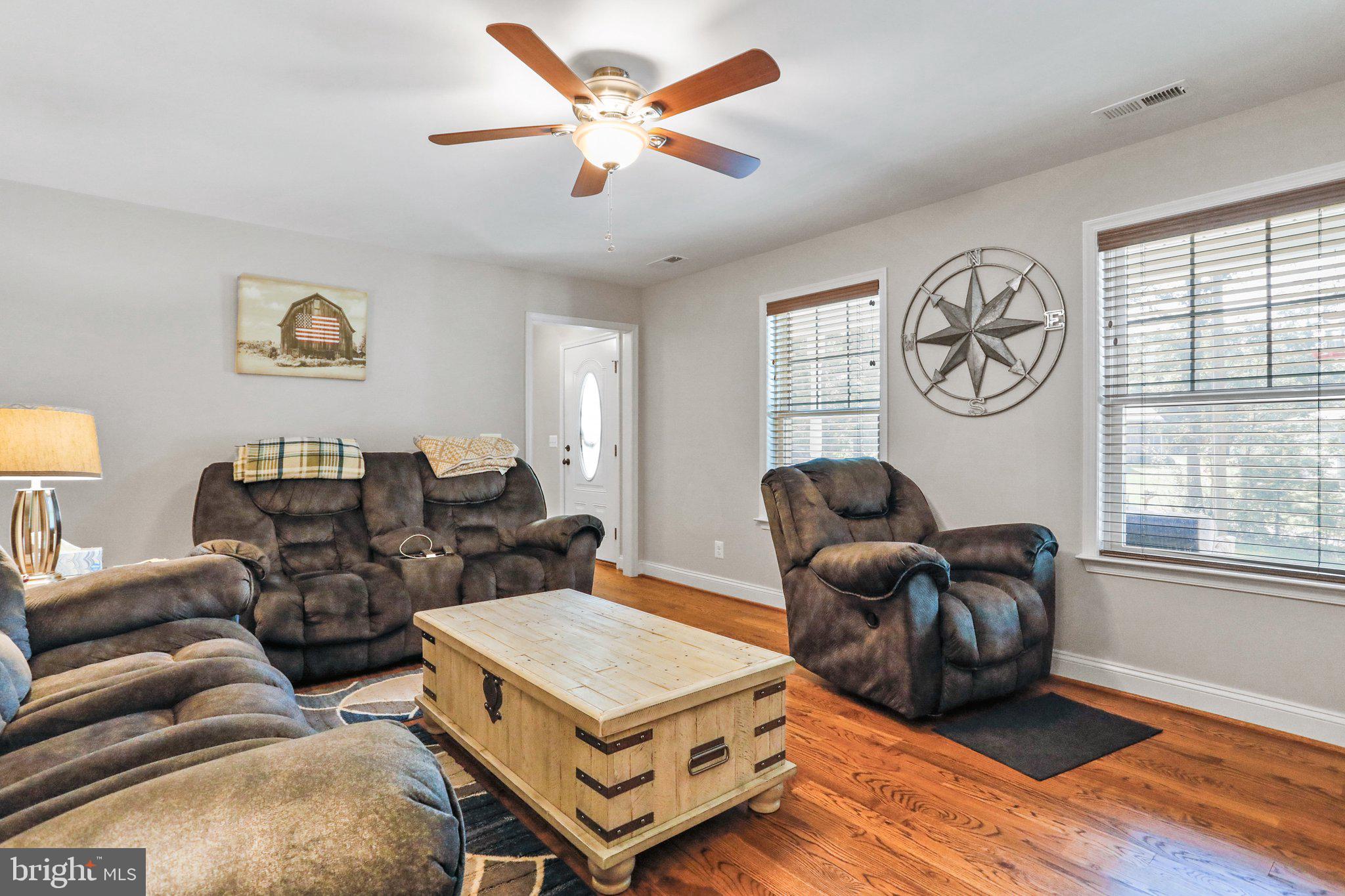 106 Hickory Road Front Royal, VA 22630 - Photo 11 of 42 Family Room
