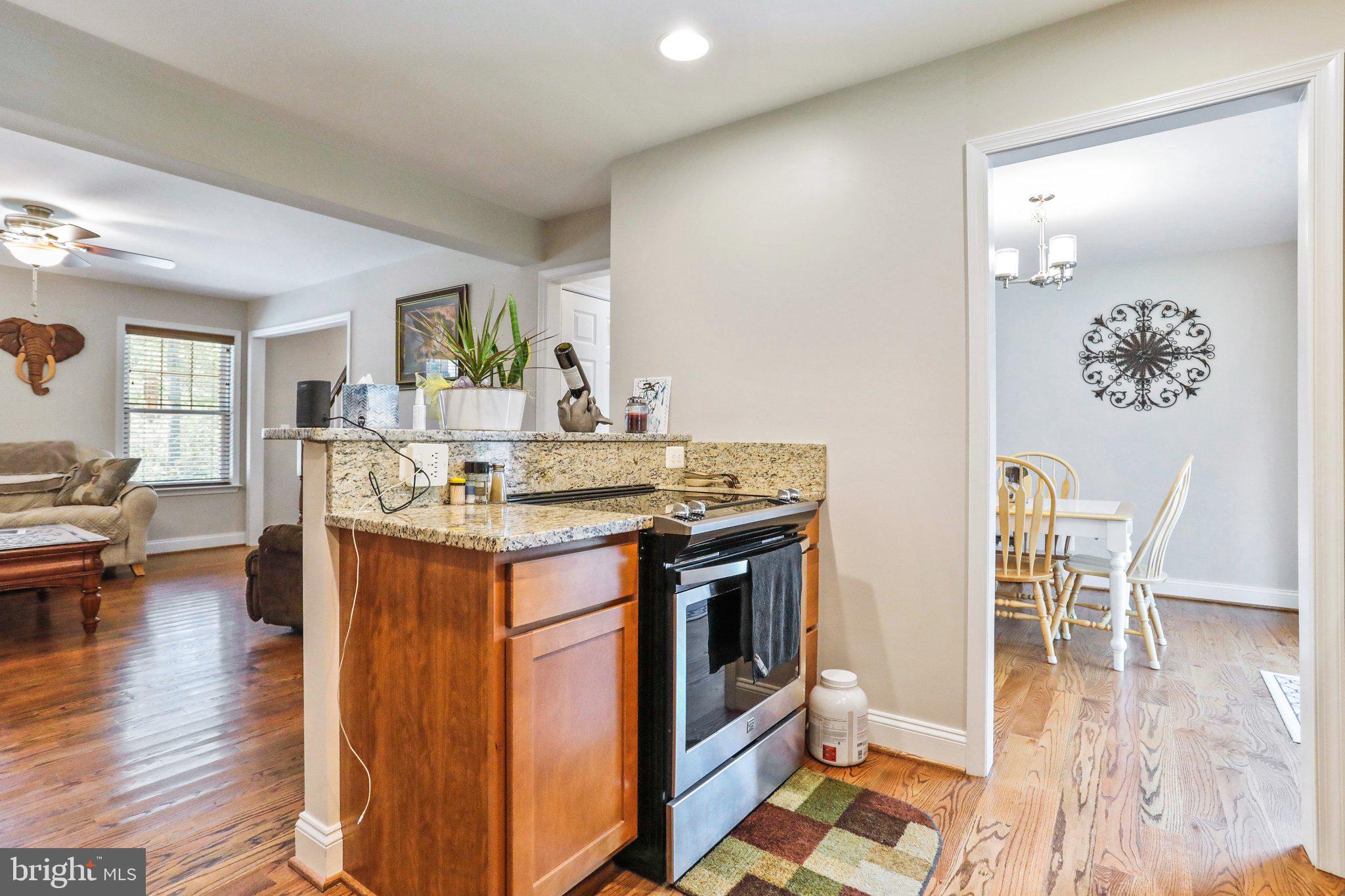 106 Hickory Road Front Royal, VA 22630 - Photo 15 of 42 Kitchen