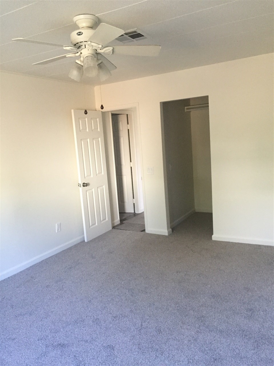 1120 East Mission Road, Unit 77 Fallbrook, CA 92028 - Photo 6 of 6 Master with Walk in Closet and Large Bath