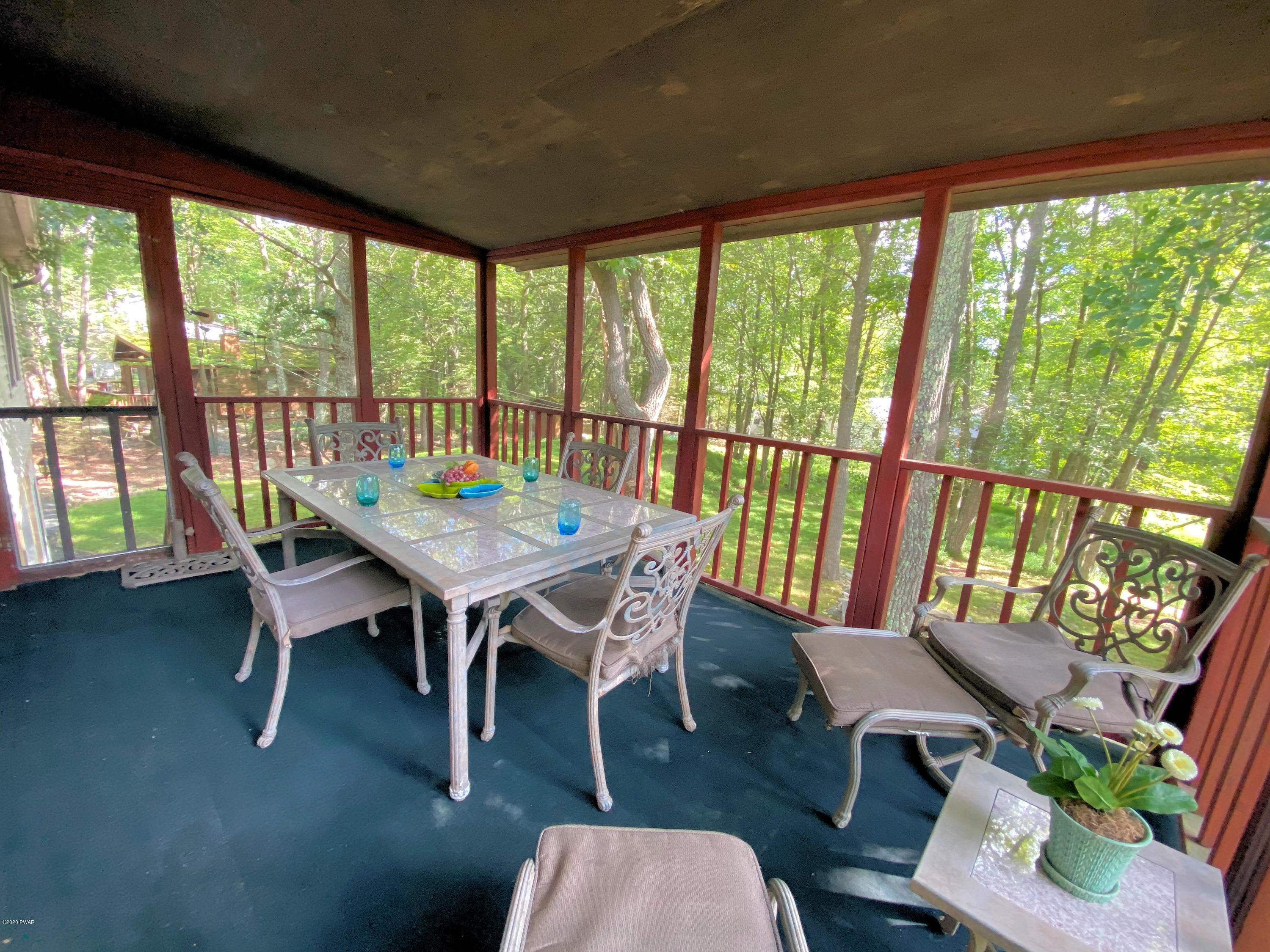 127 Rodeo Drive Hawley, PA 18428 - Photo 22 of 40 23 Screened in Porch