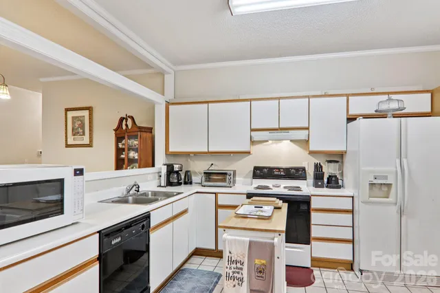 $354,900 | 702 Cinnamon Way, Flat Rock, NC 28731